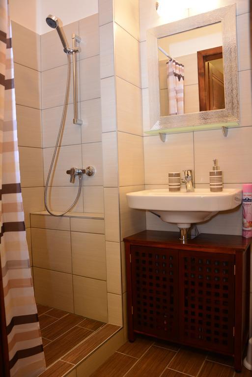 Bodza Apartmanok Эгер Номер фото